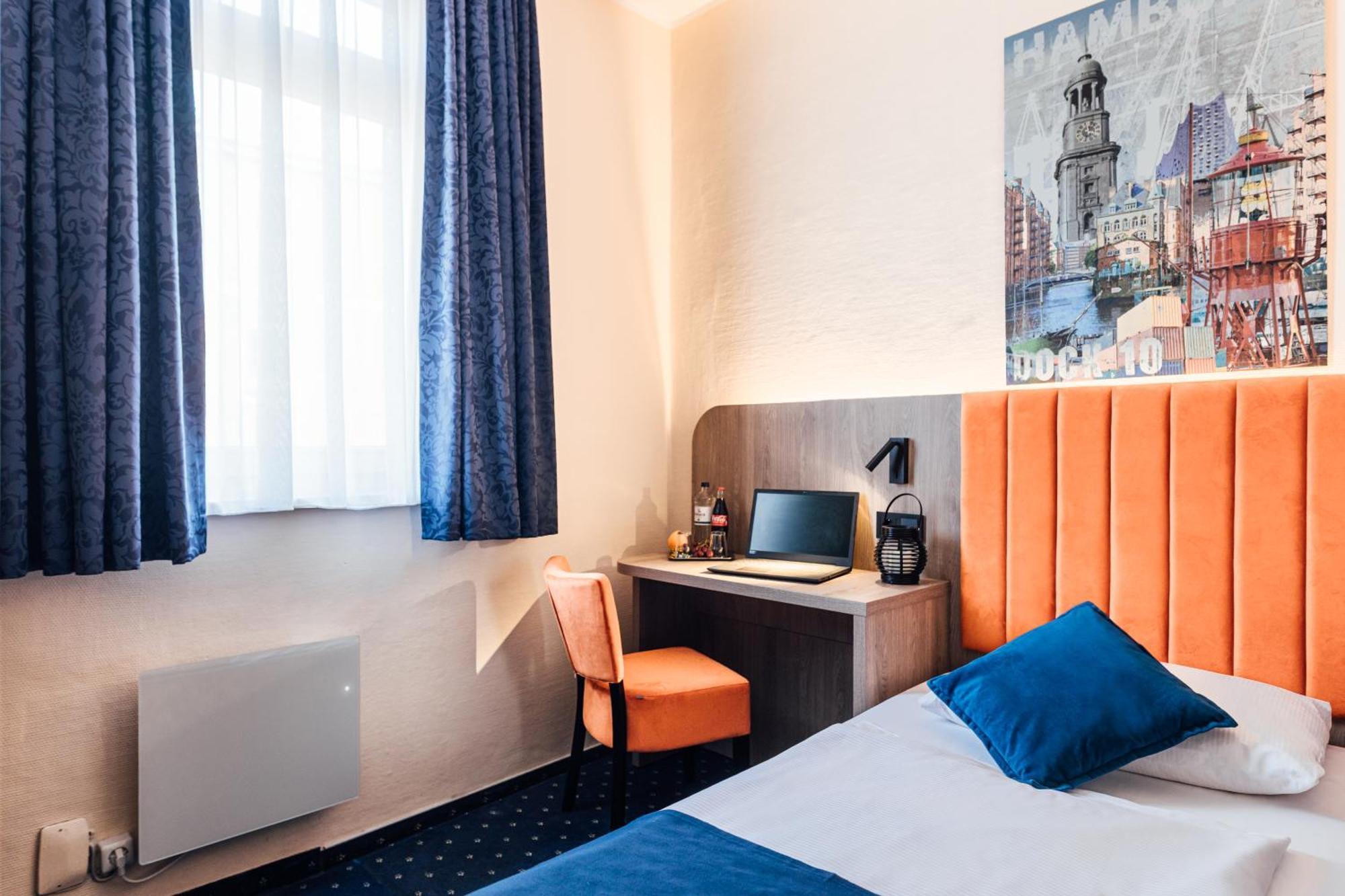 Hotel Commerz Гамбург Экстерьер фото